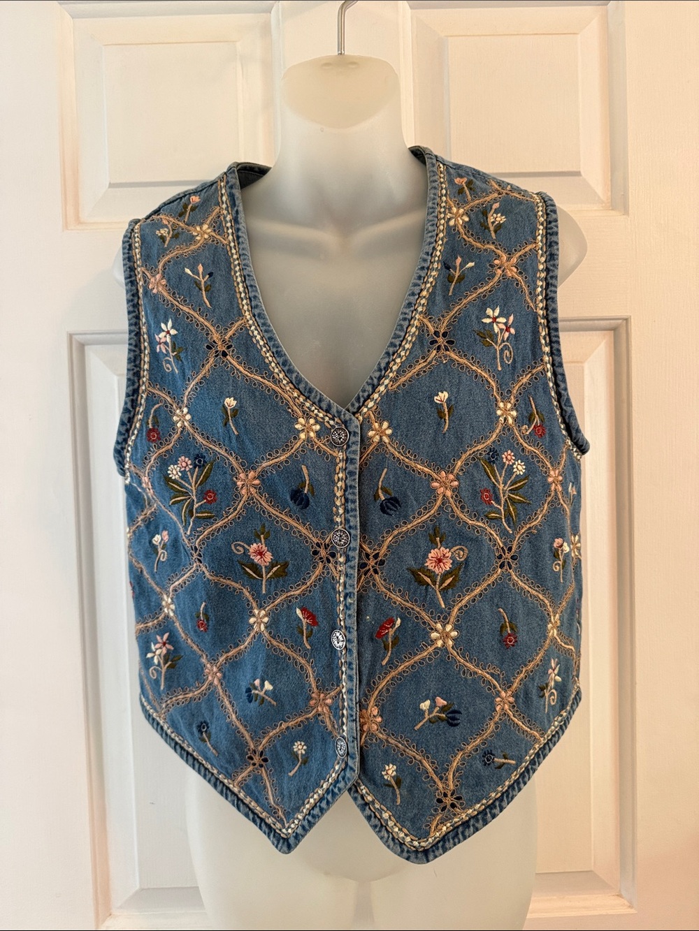 Women’s Embroidered Blue Denim Vest with Floral Motif, Petite Small, 90s Vintage